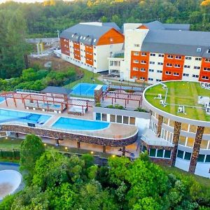 Laghetto Resort Golden